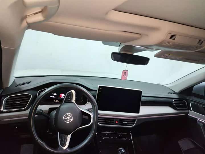 Фото 2 - Volkswagen Tayron