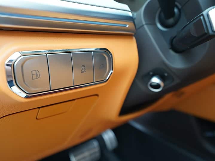 Фото 7 - Tank 500 Hybrid