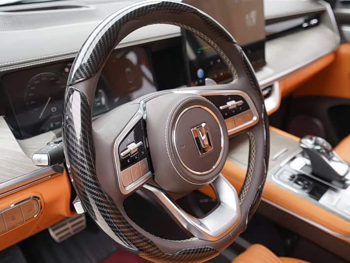 Фото 8 - Tank 500 Hybrid