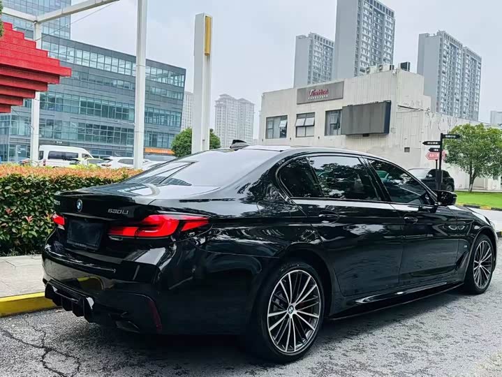 Фото 5 - BMW 5 Series