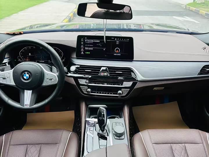 Фото 9 - BMW 5 Series