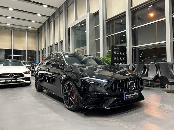 Фото 3 - Mercedes-Benz A-Class AMG