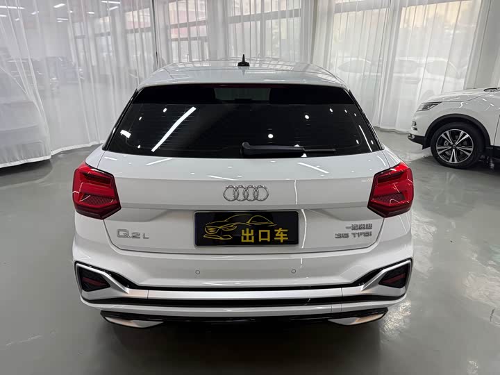 Фото 5 - Audi Q2L