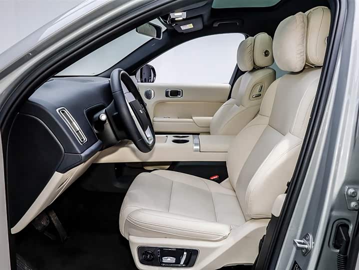 Фото 9 - LiXiang L7