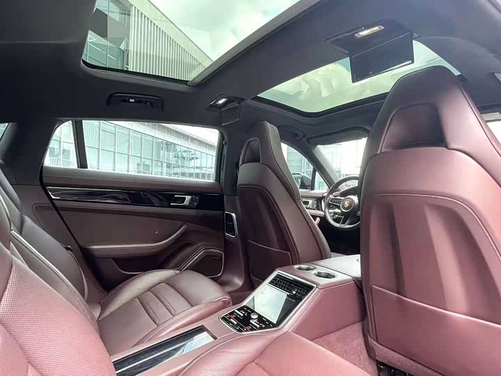 Фото 4 - Porsche Panamera