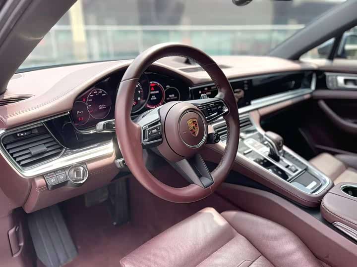 Фото 5 - Porsche Panamera