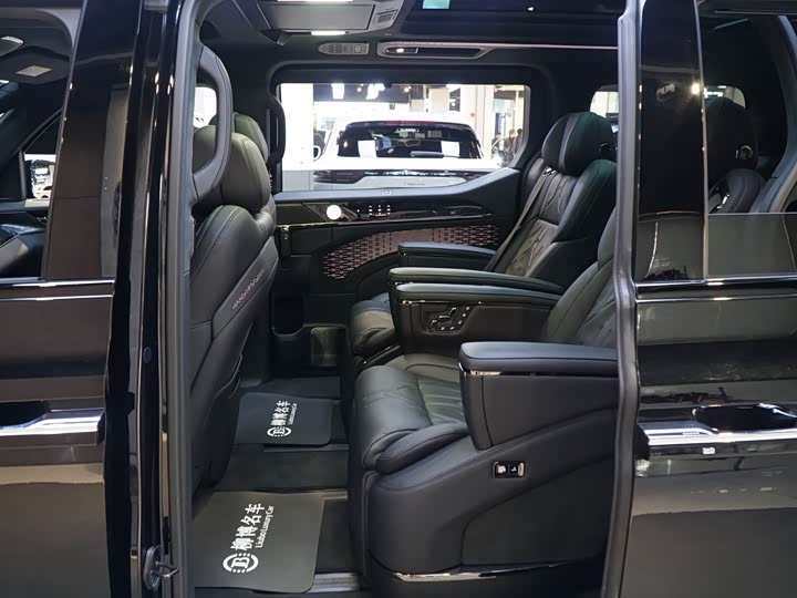 Фото 9 - Zeekr 009