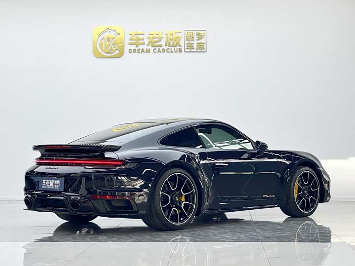 Фото 4 - Porsche 911