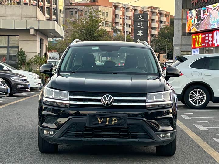 Фото 2 - Volkswagen Tharu