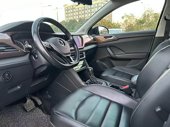 Фото 4 - Volkswagen Tharu