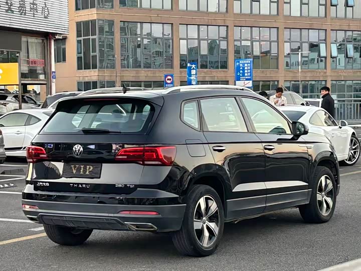 Фото 9 - Volkswagen Tharu