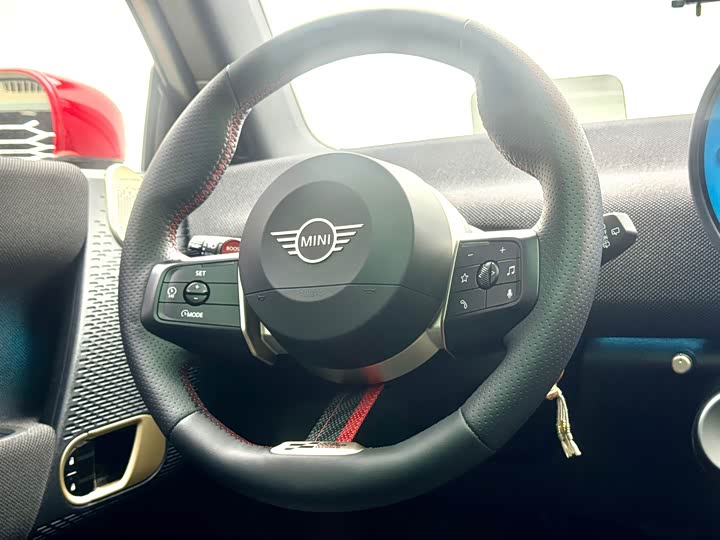 Фото 6 - Mini Cooper JCW