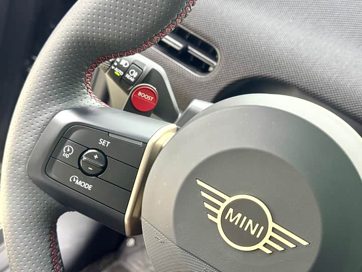 Фото 9 - Mini Cooper JCW