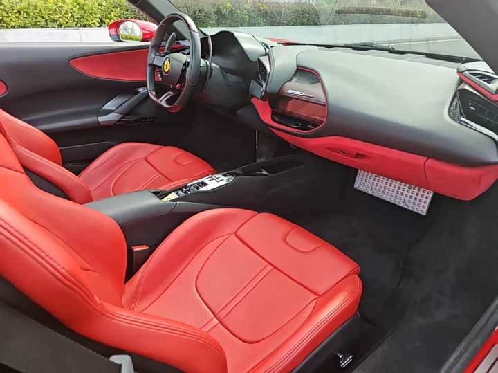 Фото 4 - Ferrari SF90