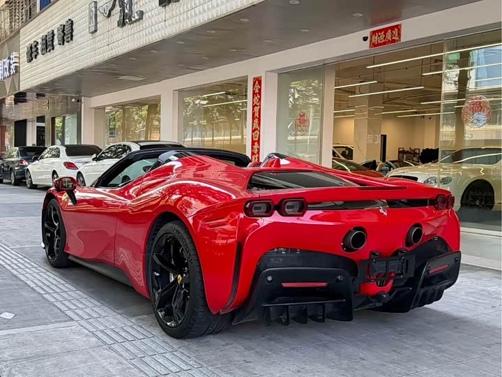 Фото 5 - Ferrari SF90