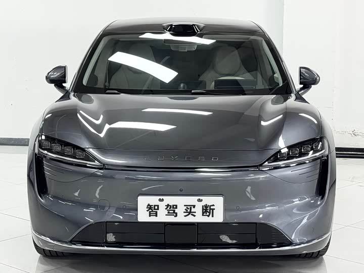 Фото 2 - Luxeed R7