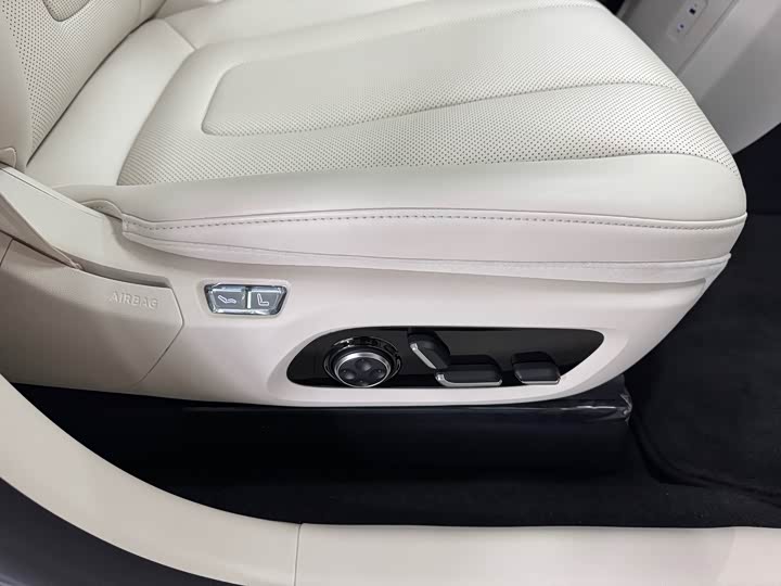 Фото 8 - Luxeed R7