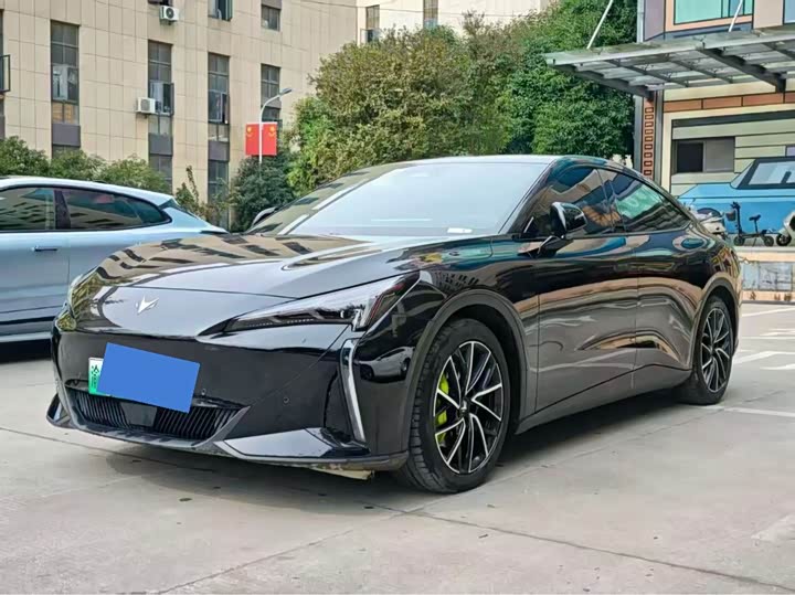 Фото 1 - BAIC Arcfox Alpha S5