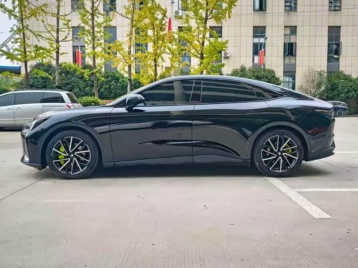 Фото 4 - BAIC Arcfox Alpha S5