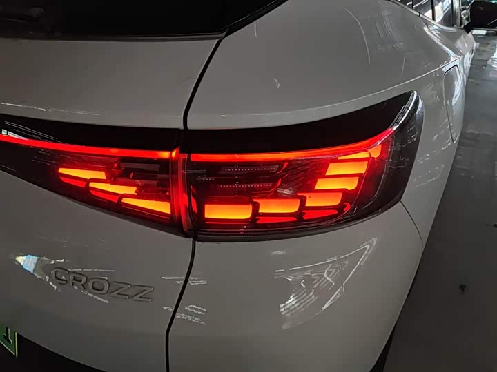 Фото 8 - Volkswagen ID.4 Crozz