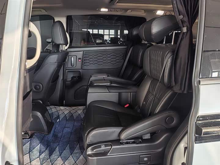 Фото 9 - Honda Elysion