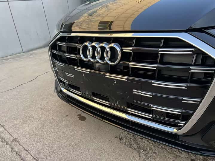 Фото 3 - Audi A6L