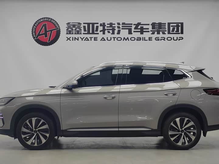Фото 3 - BYD Song Plus Hybrid/EV