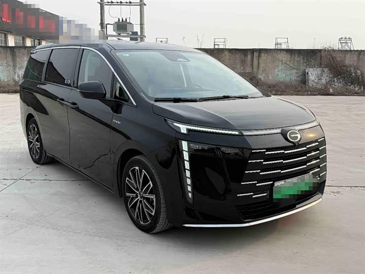 Фото 3 - GAC Trumpchi E8