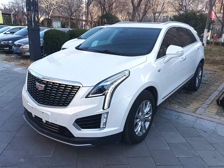 Фото 1 - Cadillac XT5
