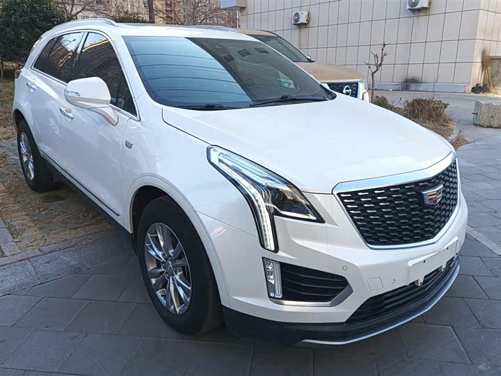 Фото 4 - Cadillac XT5