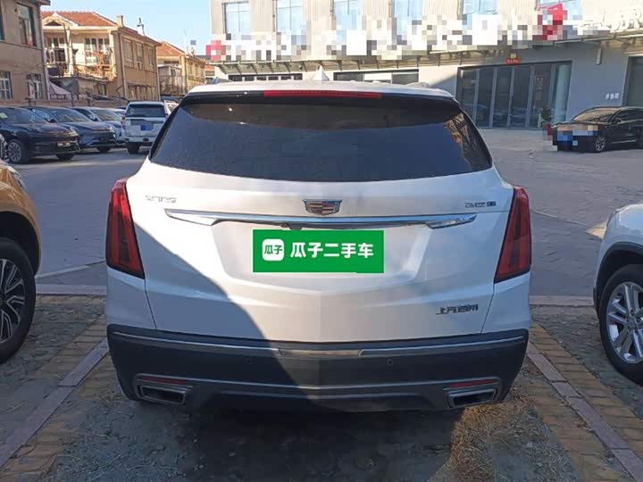 Фото 6 - Cadillac XT5