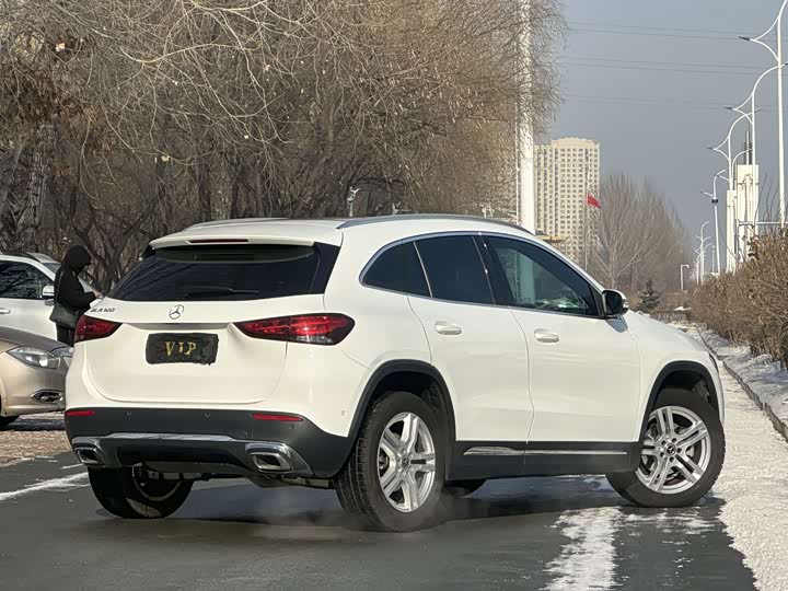 Фото 6 - Mercedes-Benz GLA-Class