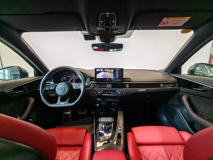 Фото 9 - Audi S4