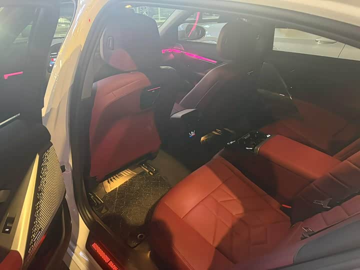 Фото 7 - BMW 5 Series