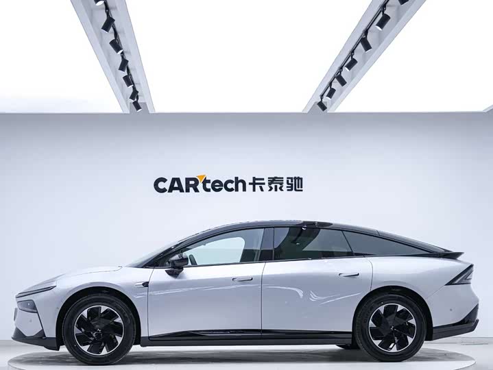 Фото 2 - XPeng F57