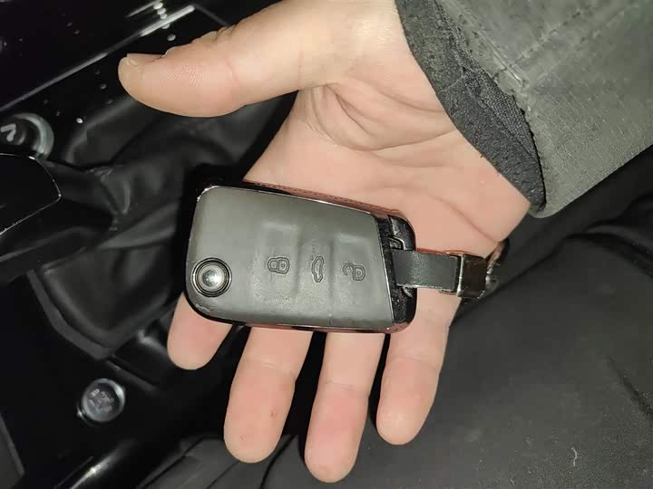 Фото 9 - Volkswagen Tayron