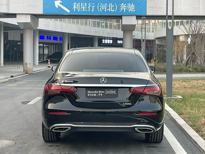 Фото 8 - Mercedes-Benz E-Class