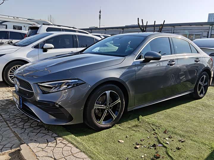 Фото 2 - Mercedes-Benz A-Class