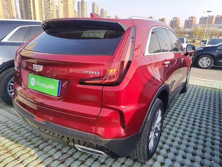 Фото 7 - Cadillac XT4