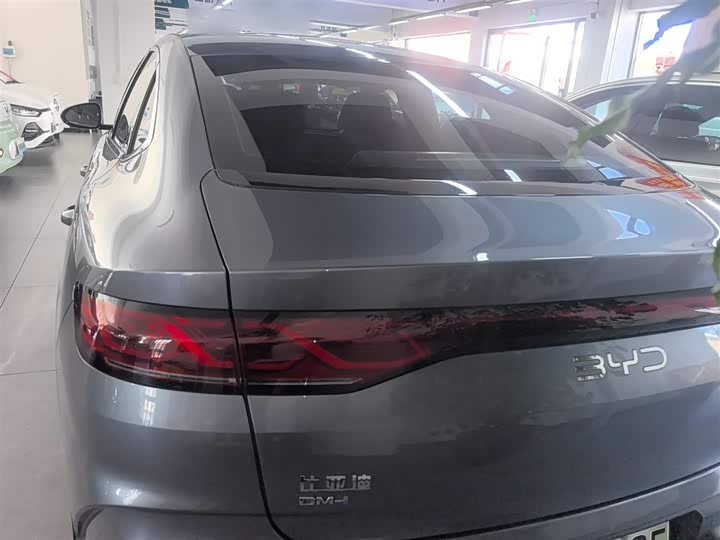 Фото 6 - BYD Qin L