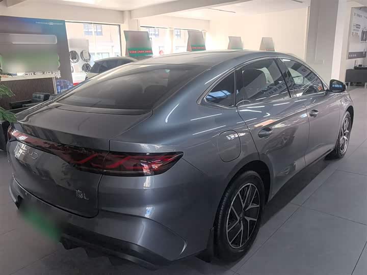 Фото 7 - BYD Qin L