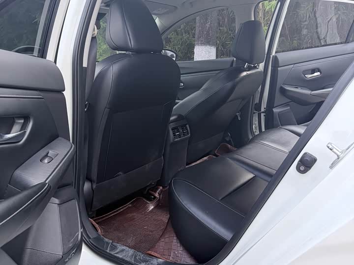 Фото 6 - Nissan Sylphy