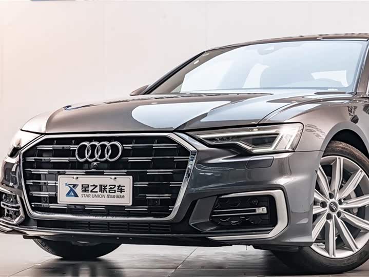 Фото 2 - Audi A6L