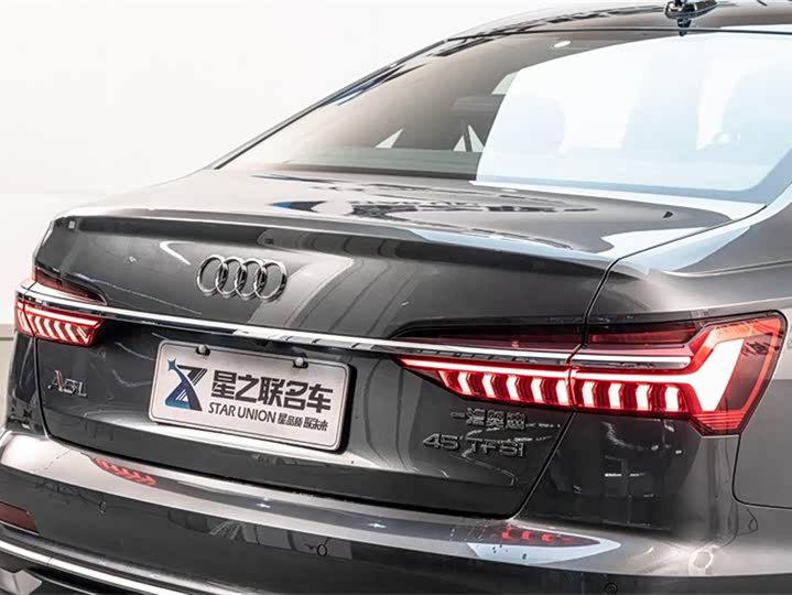 Фото 9 - Audi A6L