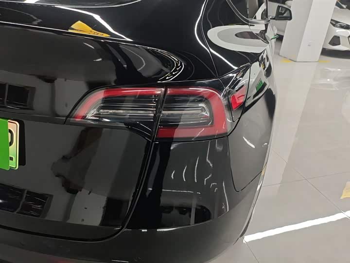 Фото 8 - Tesla Model Y