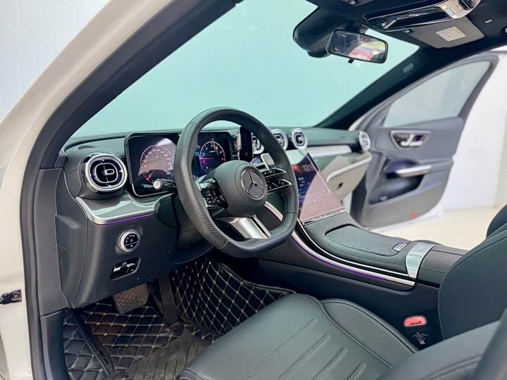 Фото 7 - Mercedes-Benz C-Class