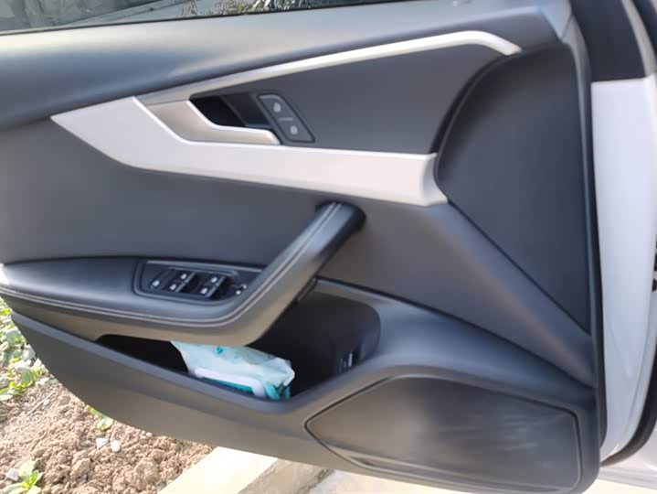 Фото 7 - Audi A4L