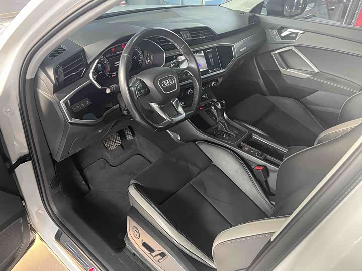 Фото 5 - Audi Q3