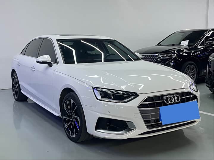 Фото 3 - Audi A4L