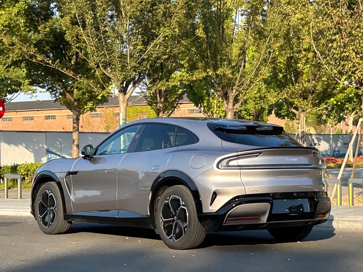 Фото 7 - Xiaomi YU7